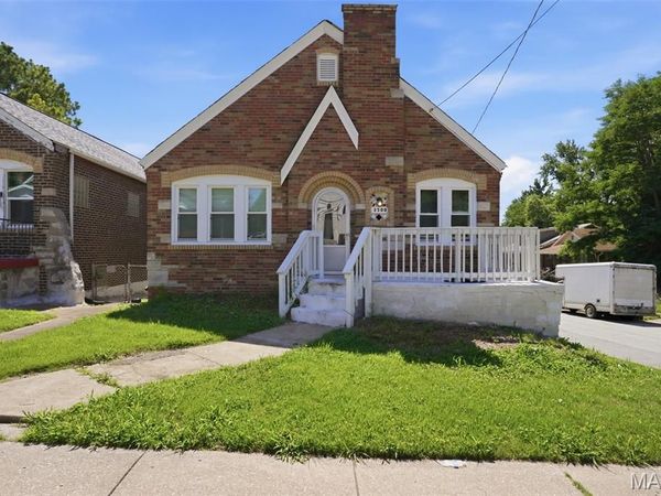 3500 West Place , St Louis, MO 63121