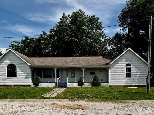 2270 N 1600 Street , Brownstown, IL 62418