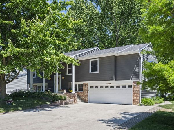 370 Arbor Gate Lane , Buffalo Grove, IL 60089