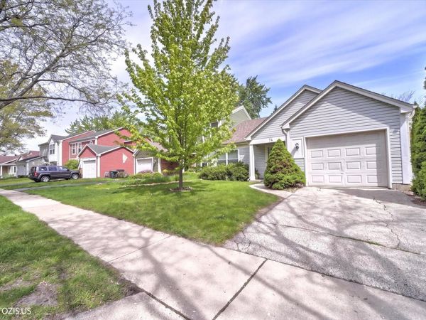 74 Bedford Road, Mundelein, IL 60060