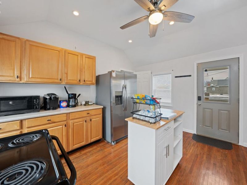 302 W 2nd Street, Port Clinton, OH 43452 Photo 17
