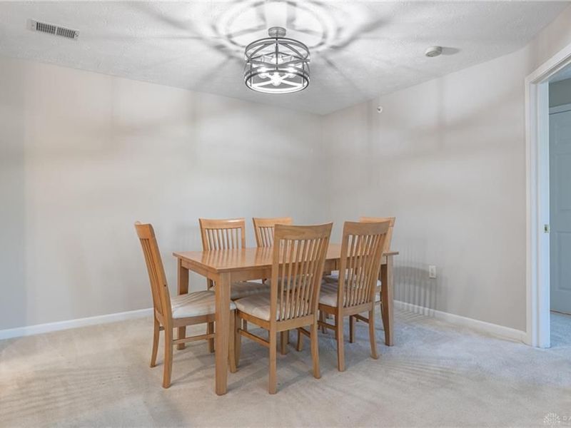 1721 Waterstone Boulevard, Unit 207, Washington Township, OH 45342 Photo 5