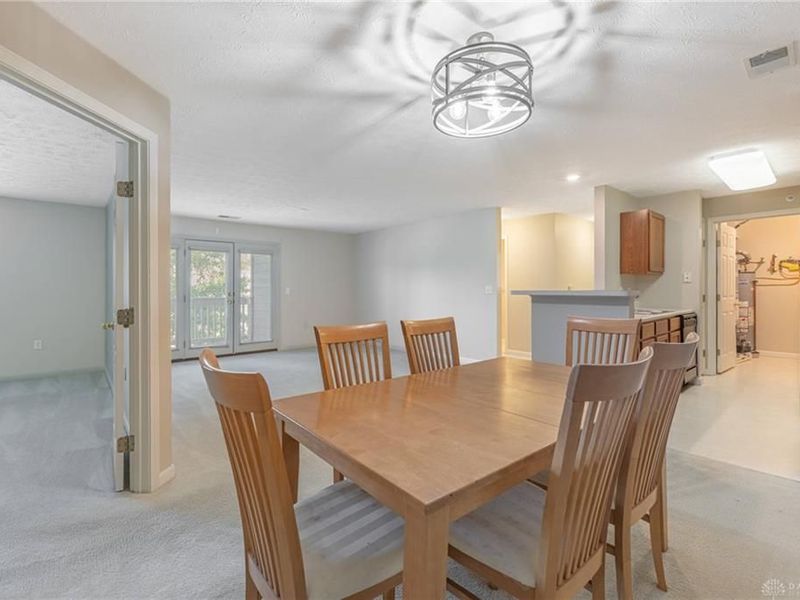 1721 Waterstone Boulevard, Unit 207, Washington Township, OH 45342 Photo 6