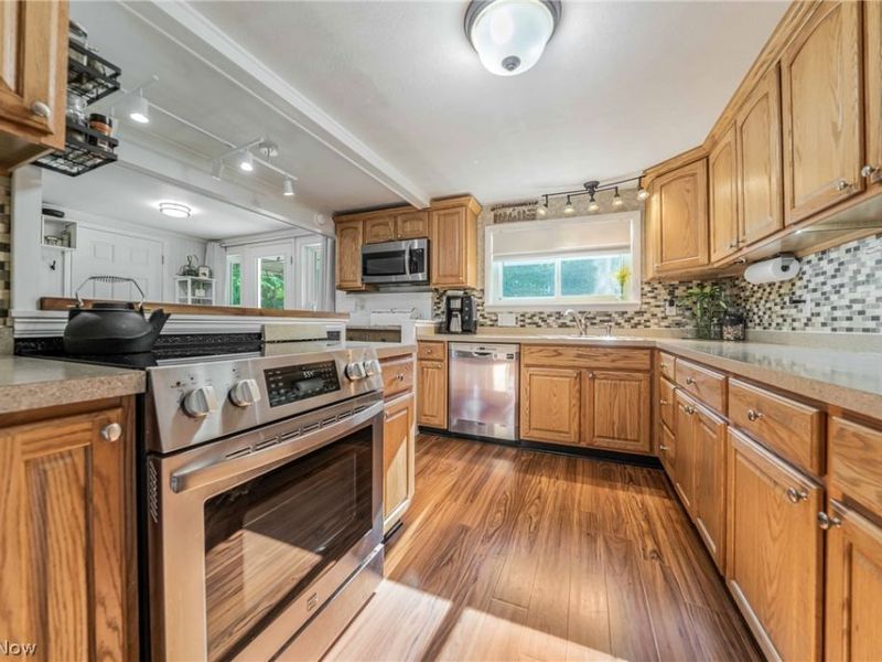 543 N Lake Street, Madison, OH 44057 Photo 13