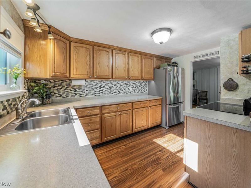 543 N Lake Street, Madison, OH 44057 Photo 14