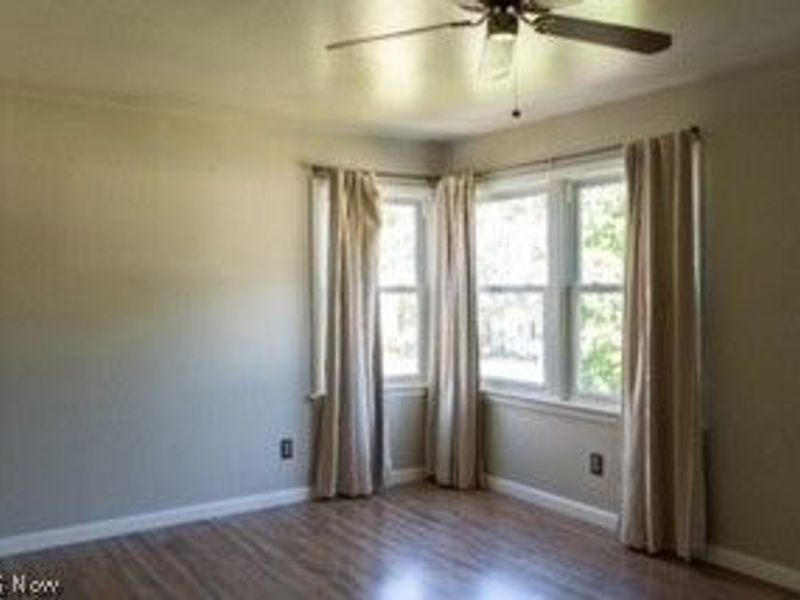 1176 Easton Drive, Akron, OH 44310 Photo 6