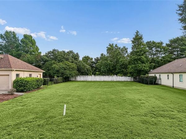 38 PINEHURST Drive , New Orleans, LA 70131