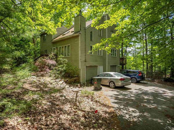 56 Seasons Lane, Londonderry, NH 03053