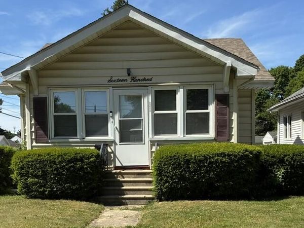 1600 Maguire Street, Jackson, MI 49202