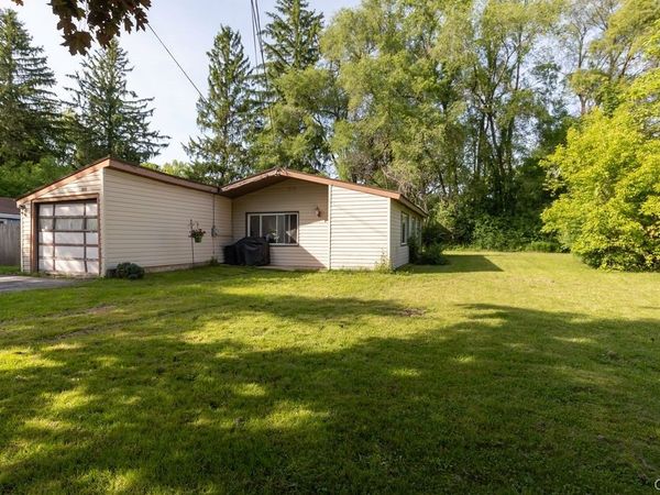 8276 Hamilton Drive, Baldwinsville, NY 13027