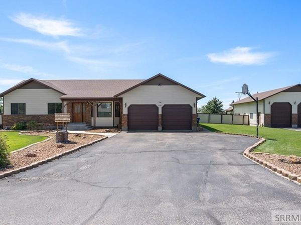 845 E 1415 N, SHELLEY, ID 83274