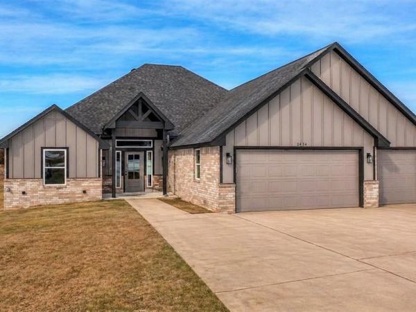 2434 Wind River Circle, Blanchard, OK 73010