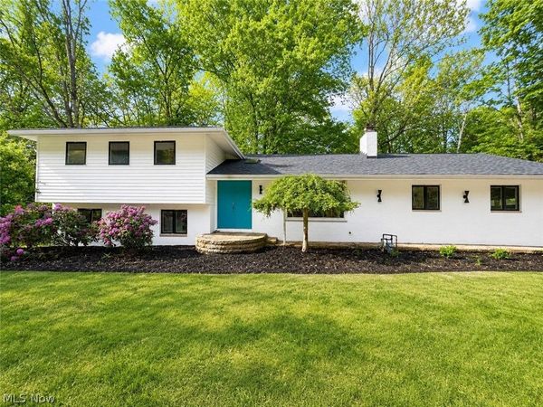 3866 Woodthrush Road , Akron, OH 44333