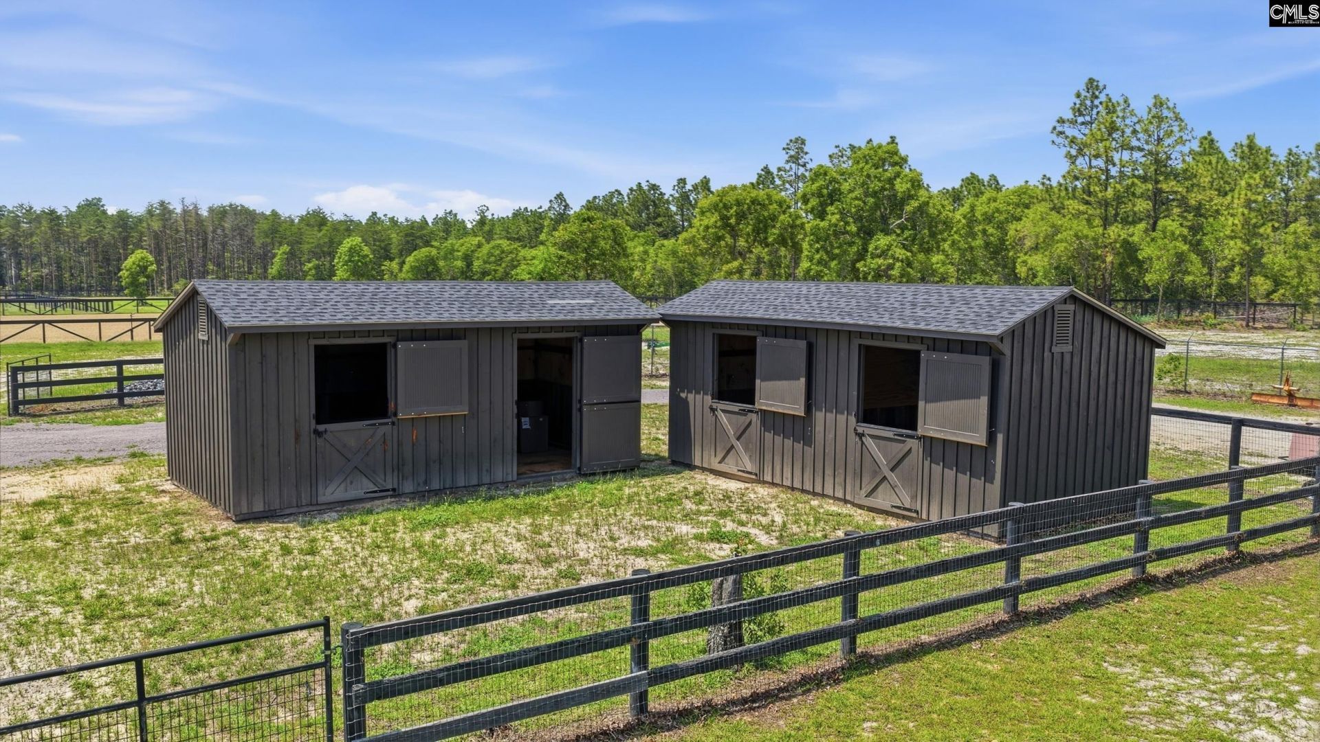 8520 Stock Horse Trail  Photo 14