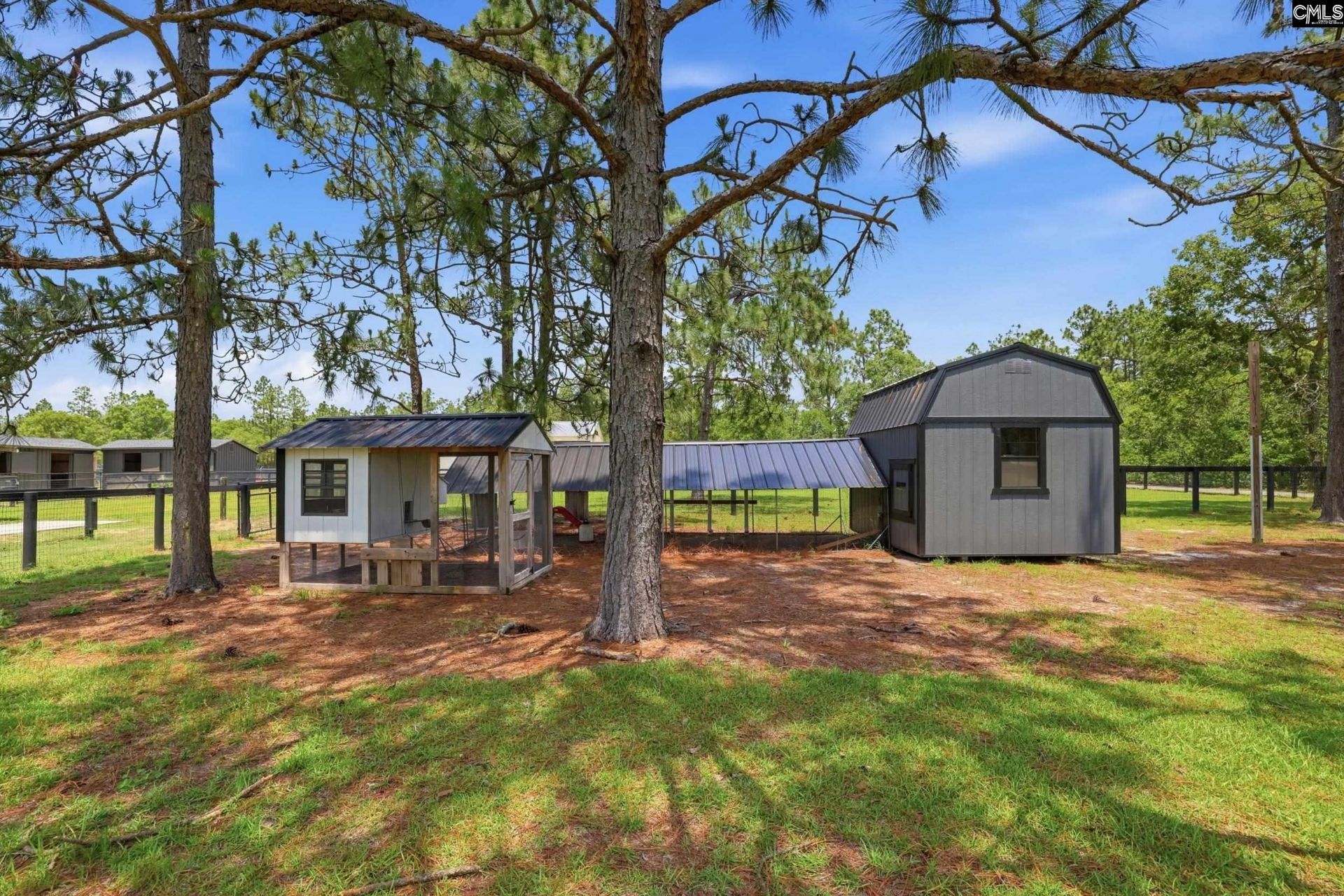 8520 Stock Horse Trail  Photo 9