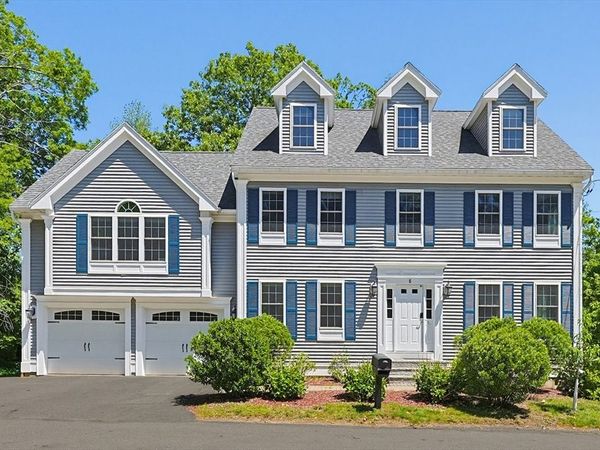 5 Courtney Ln, Andover, MA 01810