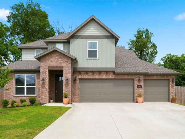 3802 SW Pinecrest Drive , Bentonville, AR 72713