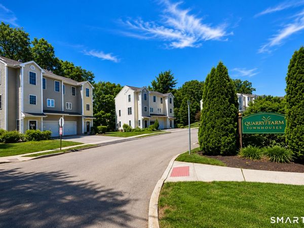 68 Quarry Farms, Unit 68, Meriden, CT 06451