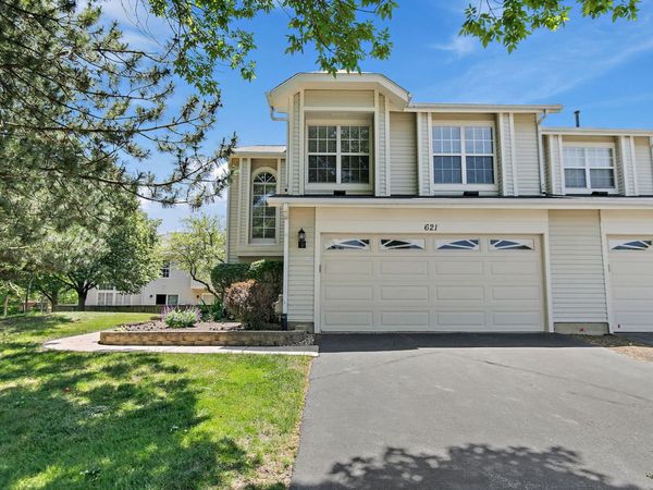 621 Newbury Lane , Schaumburg, IL 60173