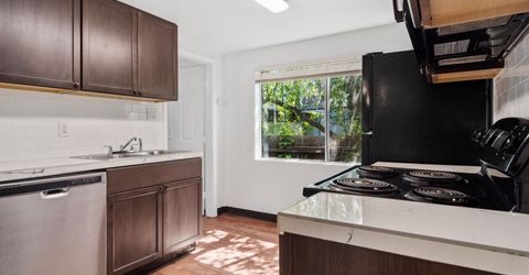824/828 Locust Locust Street, Reno, NV 89502 Photo