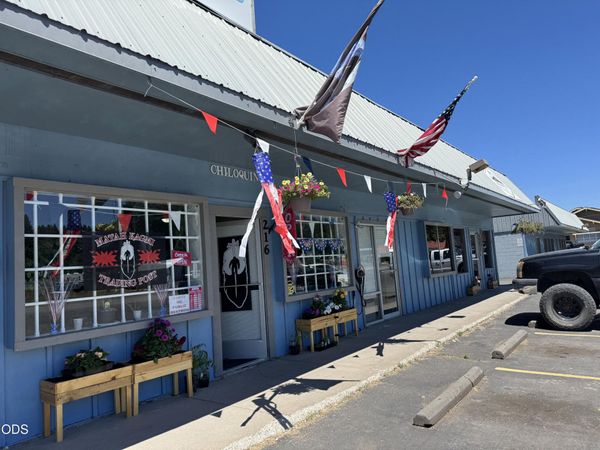 212 S 1st Avenue, Unit 210-230, Chiloquin, OR 97624