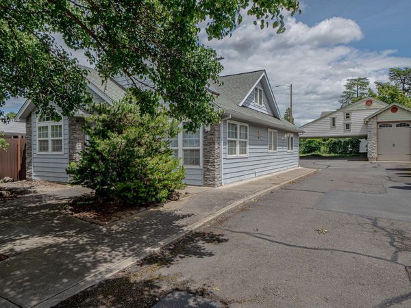 11 Tripp Street, Medford, OR 97504