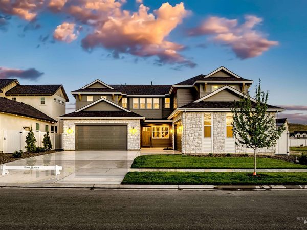 7535 W Diamond Lake Dr, Boise, ID 83714