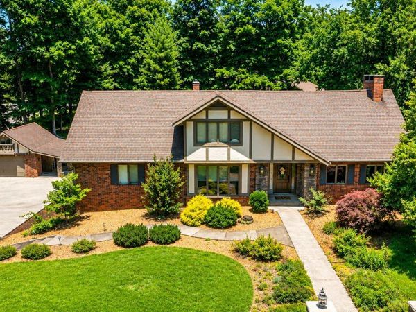 1920 E Hillbrook Drive, Jasper, IN 47546