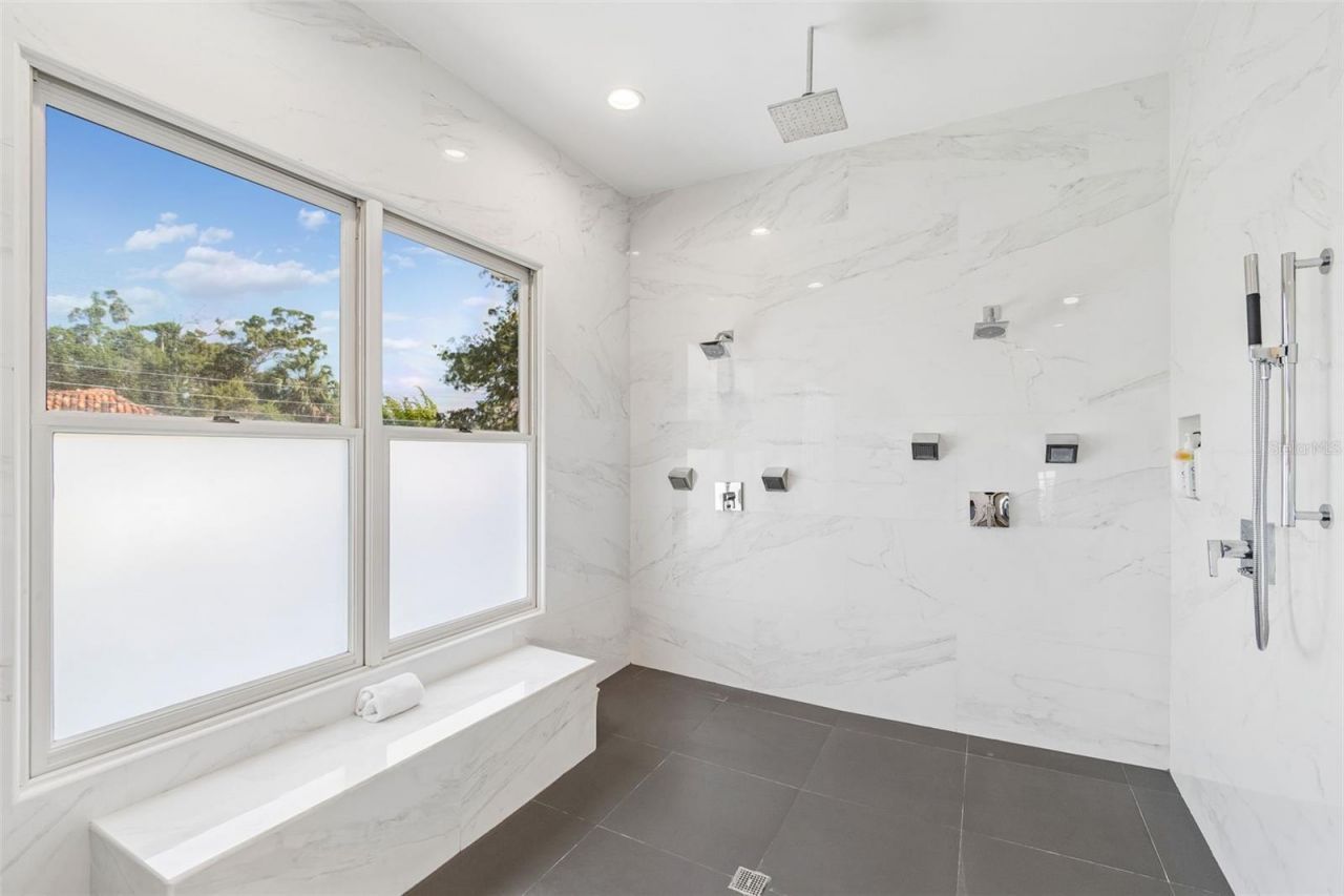 814 S Bayside Drive, Tampa, FL 33609 Photo