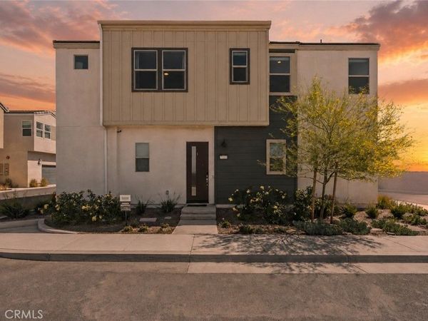 27375 Thunder Ridge Court, Stevenson Ranch, CA 91381