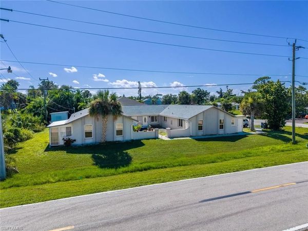 16595 Davis RD , FORT MYERS, FL 33908