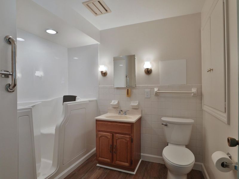 4257 Kenridge Drive, Columbus, OH 43220 Photo 9