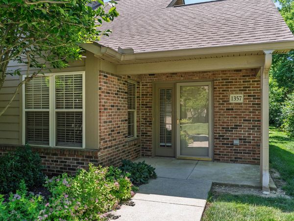 1359 Woodberry Place , Columbus, OH 43230