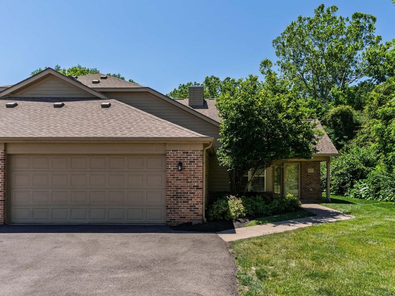 1357 Woodberry Place, Columbus, OH 43230 Photo 2