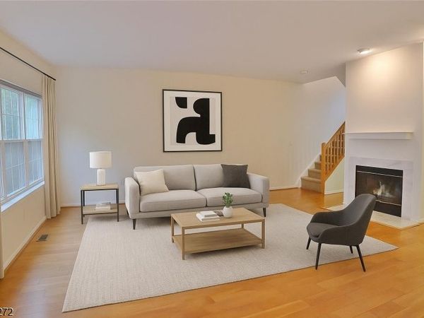 1310 Grandview Ct, Hanover, NJ 07981