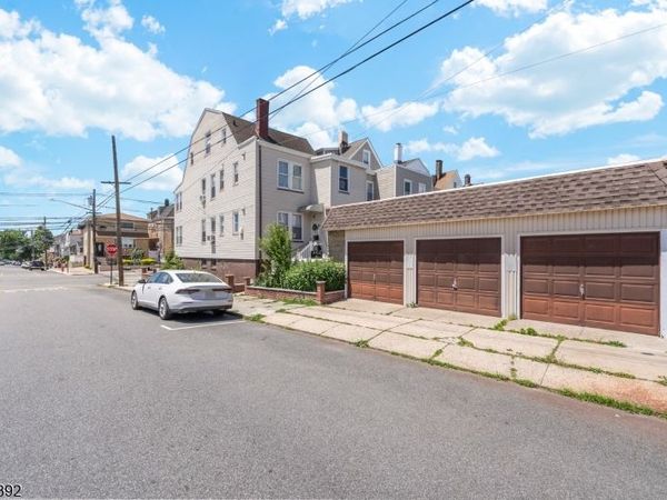105 Bergen Ave, Kearny, NJ 07032