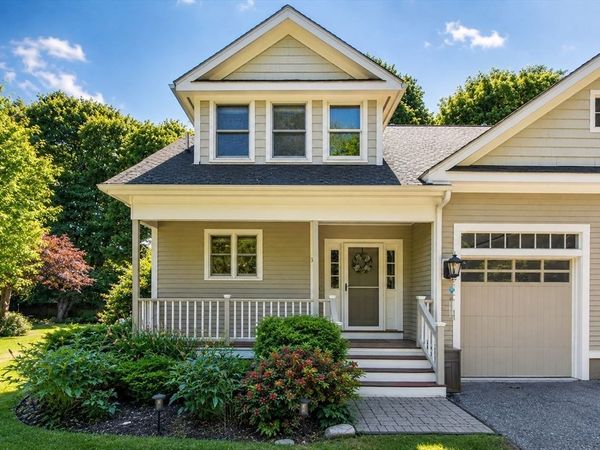 36 Roosevelt Rd, Unit 36, Lexington, MA 02420
