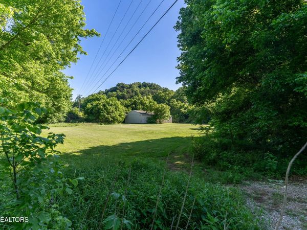 1921 Sockless Rd , Unit 3A, Dandridge, TN 37725