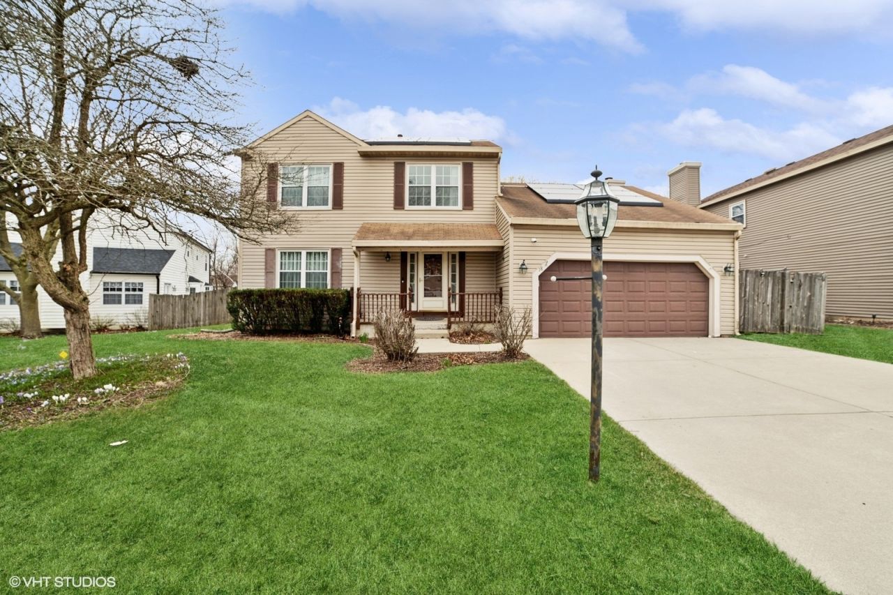 18 Ascot Lane , Streamwood, IL 60107
