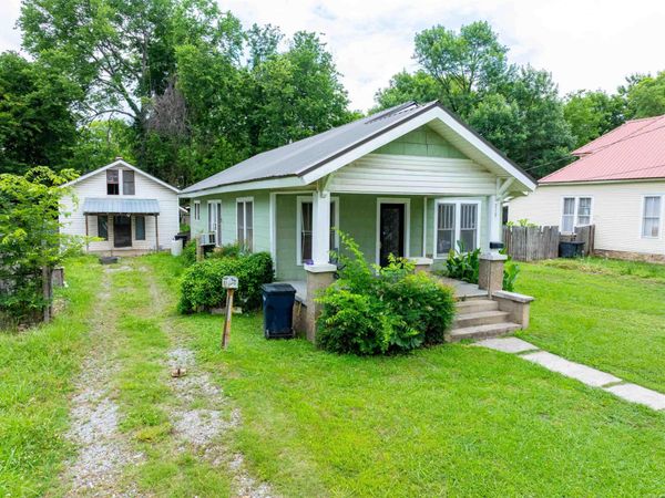 719 S Broad Street, Batesville, AR 72502