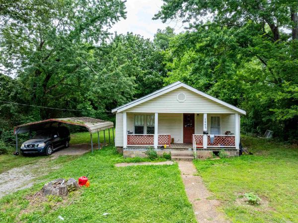 1443 N Heights Avenue , Batesville, AR 72501