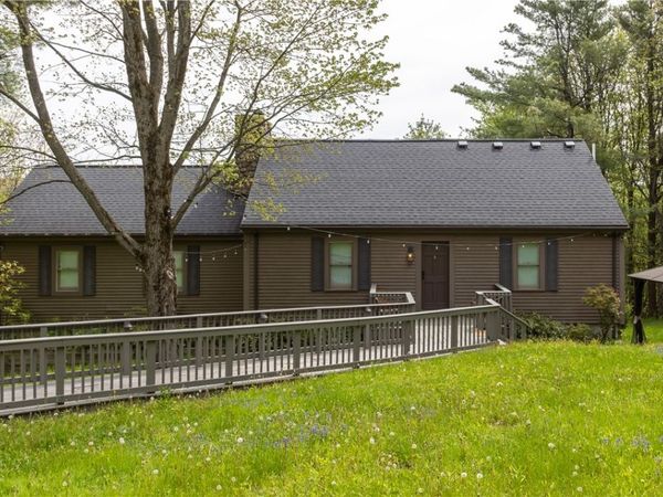 5215 S Hill Road , Canandaigua, NY 14424