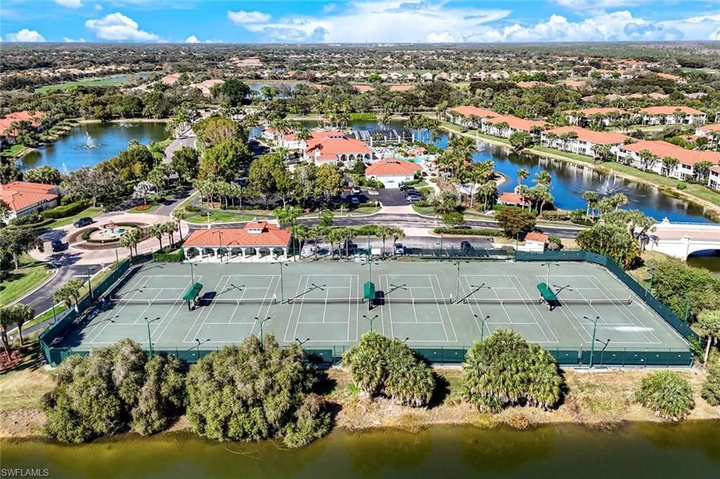 10871 Crooked River Rd , Unit 202, Estero, FL 34135 Photo