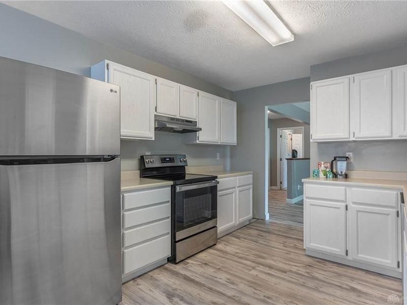 5704 Springgate Court, Huber Heights, OH 45424 Photo 10