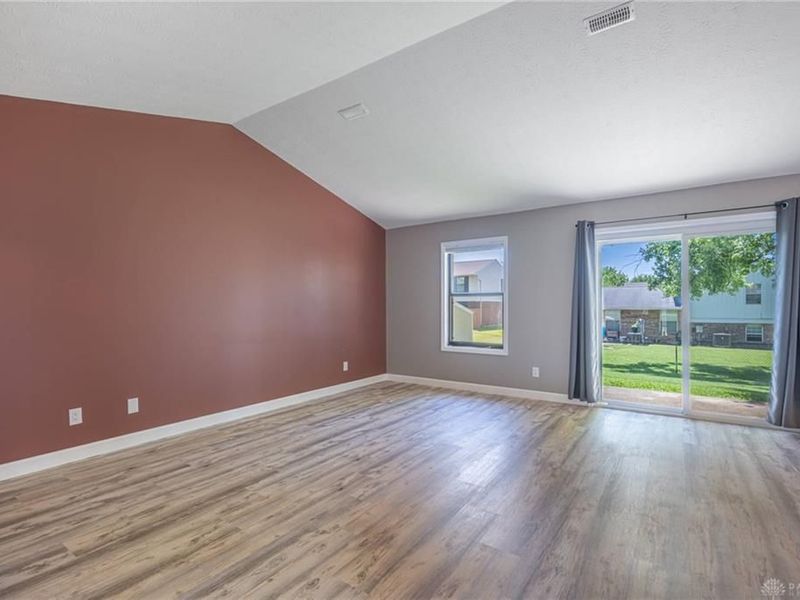5704 Springgate Court, Huber Heights, OH 45424 Photo 5
