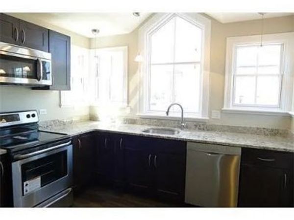 110 Madison Ave, Unit 3, Newton, MA 02460