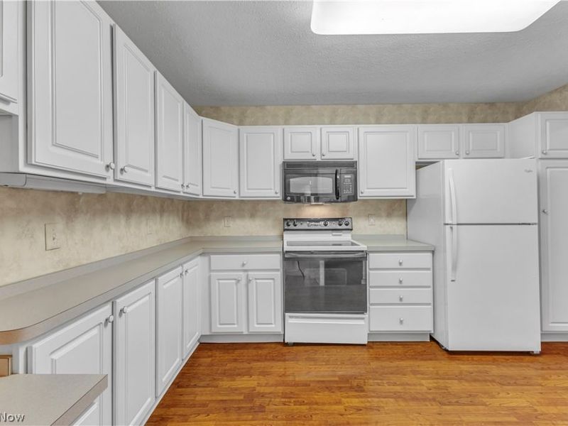 29 Community Drive, Avon Lake, OH 44012 Photo 6