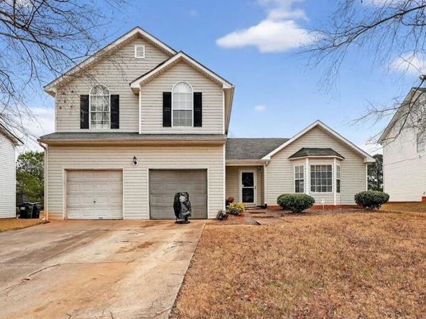 385 Creekview Boulevard , Covington, GA 30016