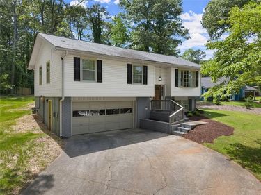 6262 LAUREL WOOD Trail , Flowery Branch, GA 30542