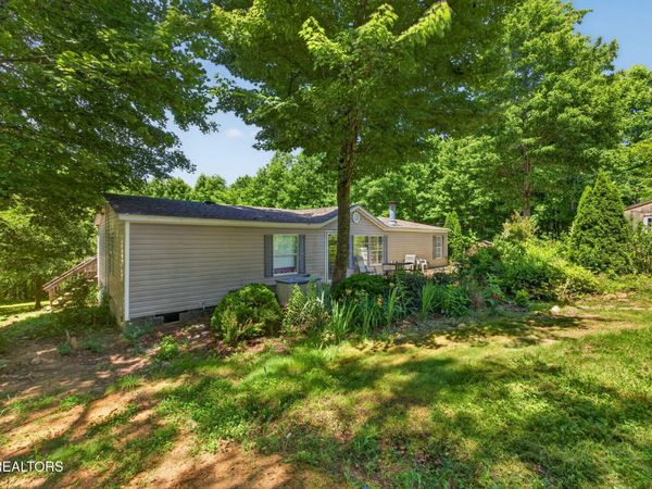 40460 Indian Creek Tr, Crawford, TN 38554